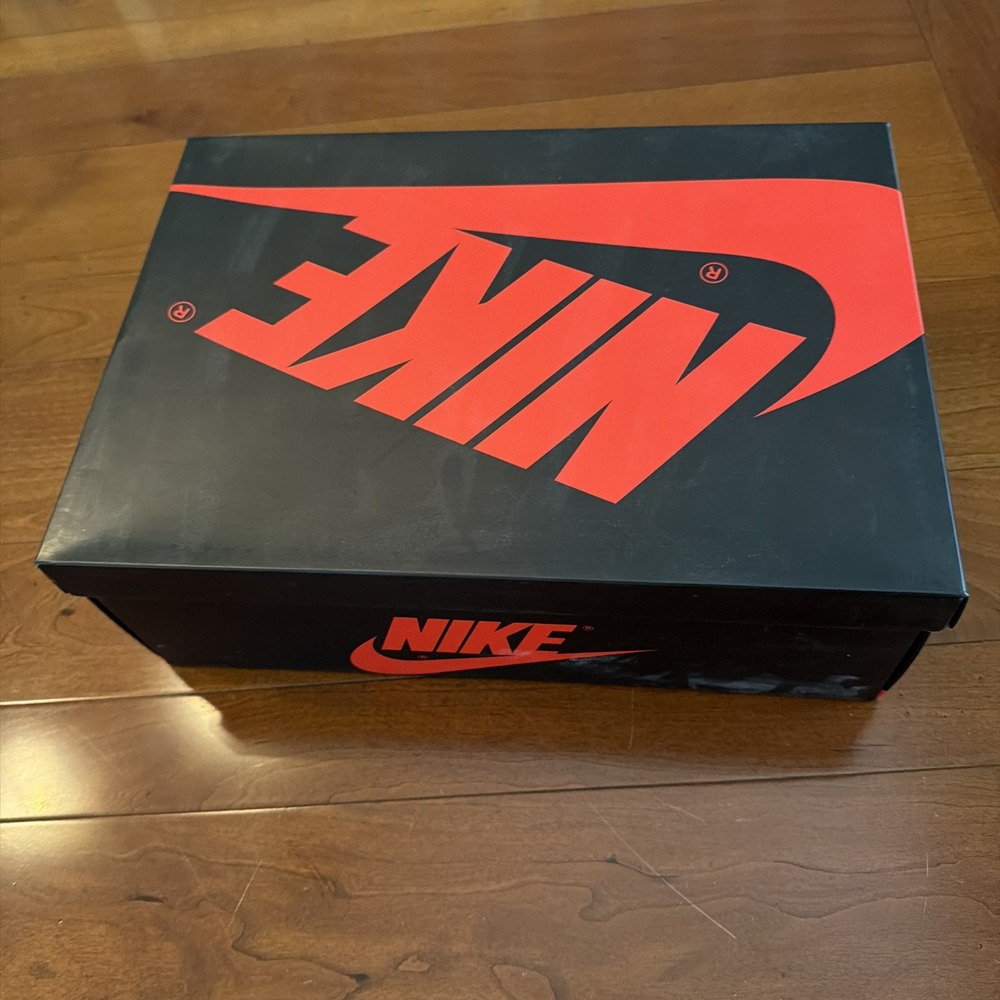 Custom Design Hand Painted Nike Air Force 1 - Picture 9 of 9